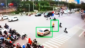 Camera AI kích hoạt cho xe di chuyển đèn xanh, cảnh sát kịp thời hỗ trợ sản phụ đến bệnh viện