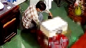 Trộm 60 phong bì mừng cưới có 93 triệu liền chở bạn gái đi mua vàng, iPhone