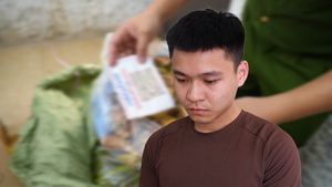 Khởi tố người bán thảo mộc trôi nổi quảng cáo là dược liệu Tây Bắc