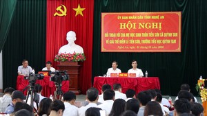 Nghệ An cam kết hỗ trợ toàn bộ tiền xe đưa đón, ăn bán trú cho 127 học sinh xã Quỳnh Tam