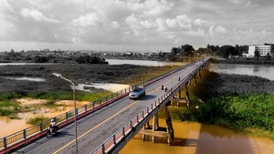 Cầu Trà Khúc 1 ở Quảng Ngãi sắp ngừng lưu thông để xây cầu mới