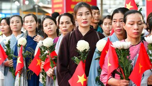 Truyền hình trực tiếp: Lễ truy điệu, an táng hài cốt liệt sĩ tại công viên Lê Thị Riêng