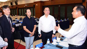 TP.HCM quý 4 GRDP phải tăng 13,23% để tăng trưởng cả năm đạt 10,2%