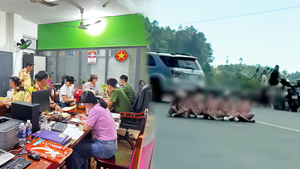 Nhóm phụ nữ ngồi giữa khúc cua đèo Hải Vân chụp hình: Mỗi người bị phạt 250.000 đồng