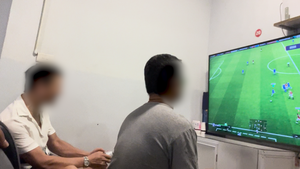 Nhiều quán game Hà Nội vẫn đón khách giữa đêm, chính quyền nói sẽ kiểm tra