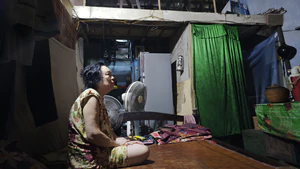 Những dãy nhà xuống cấp nghiêm trọng bên di tích Quốc Tử Giám triều Nguyễn