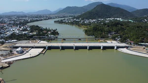 Đập ngăn mặn 760 tỉ ở Nha Trang gây ngập nhà và ruộng lúa của dân, đơn vị vận hành nói gì? 
