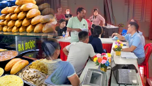 Bánh mì Bà Được bồi thường, nhiều người phản ứng gay gắt