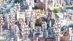 Cần có quy chuẩn về diện tích, chiều cao để tránh xây lăng mộ đồ sộ, lãng phí