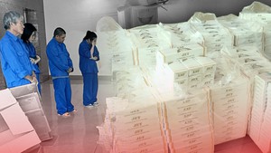 Hai vợ chồng cùng con gái, con dâu bị khởi tố vì buôn thuốc lá lậu 