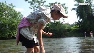 Đi hơn 70 km làm công nhân để giữ giấc mơ đến giảng đường