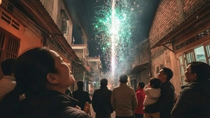 Mua pháo hoa chơi Tết Bính Ngọ 2026 thế nào để không bị phạt?