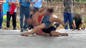 Người đàn ông tử vong sau khi đấu vật tại lễ hội truyền thống của làng