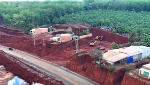 Vụ hạ cốt nền khiến nhà dân cheo leo: Công an Đồng Nai vào cuộc điều tra