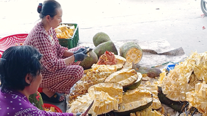 Mít Thái 2.000 đồng/kg thương lái vẫn không mua, nhà vườn tách múi bán lẻ mong gỡ vốn