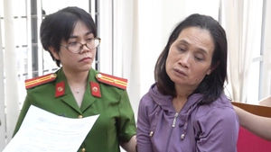 Bắt tạm giam một phụ nữ ngang nhiên chiếm giữ nhà người khác suốt nhiều năm
