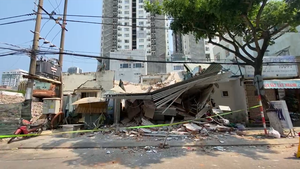 Tháo dỡ công trình ở Đà Nẵng làm sập nhà dân, nhiều nhà nứt tường
