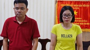 Vụ nữ sinh tử vong ở Vĩnh Long, khởi tố nguyên phó viện trưởng và kiểm sát viên