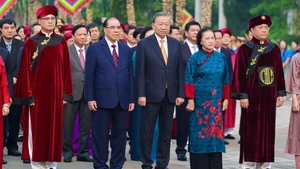 Tổng Bí thư, Chủ tịch nước Tô Lâm dâng hương giỗ Tổ Hùng Vương