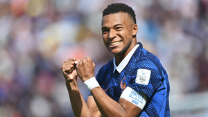 Video Mbappe lập siêu phẩm sút xa giúp tuyển Pháp thắng 3-1 trước Senegal 