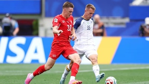 Video Thụy Sĩ giành chiến thắng đầu tiên tại World Cup với tỉ số 4-1 trước Bosnia và Herzegovina