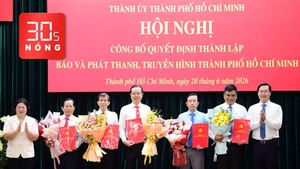 Bản tin 30s Nóng: Công bố Thành lập Báo và Phát thanh, truyền hình TP.HCM