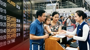 Đi máy bay phải biết quy định mới: Chậm 15 phút được tính là delay, delay 4 tiếng phải hoàn tiền 100% cho khách