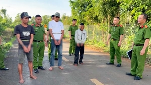 Truy bắt nhanh 3 thanh niên dùng dao uy hiếp nhóm học sinh cướp tài sản