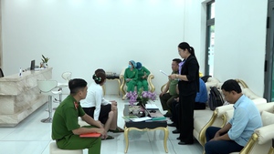 Bị đình tạm chỉ hoạt động, Nha khoa Quốc tế Tuệ Minh vẫn mở cửa đón khách