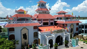 Toàn cảnh Thánh đường Tắc Sậy trước ngày lễ tuyên phong cha Trương Bửu Diệp