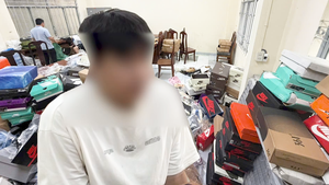 Khởi tố chủ kho chứa hơn 500 đôi giày giả nhãn hiệu Nike, Adidas, Gucci...
