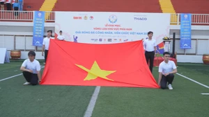 Khai mạc vòng loại phía Nam Giải bóng đá công nhân, viên chức Việt Nam 2026