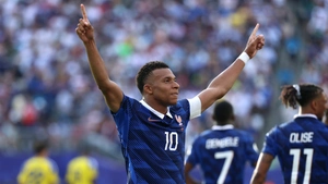 Bàn thắng thứ 6 giúp Mbappe bắt kịp Messi tại World Cup 2026