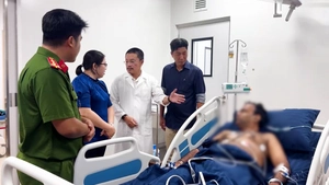 Tập trung hỗ trợ y tế cho các nạn nhân trong vụ lật ca nô ở Phú Quốc