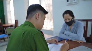 Sập bẫy ‘sở hữu kỳ nghỉ’, người già gánh nợ ngân hàng chồng chất