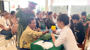 Lấy mẫu ADN, thắp hy vọng tìm danh tính hài cốt liệt sĩ sau nhiều thập kỷ