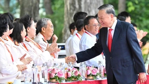 Tổng Bí thư, Chủ tịch nước Tô Lâm dự lễ kỷ niệm 50 năm thành phố Hồ Chí Minh vinh dự mang tên Bác