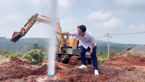Thêm giếng khoan phun khí và nước ở Gia Lai, đang tìm nguyên nhân