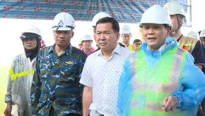 Kiểm tra dự án APEC, ông Đinh Văn Nơi: Phải đảm bảo chất lượng, không để đọng nước ảnh hưởng dân 