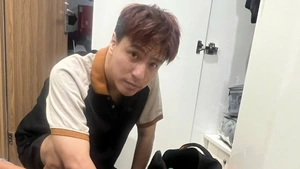 Video Công an TP.HCM bắt ca sĩ Tăng Nhật Tuệ và 47 người vì liên quan ma túy 