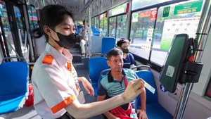 Sau 1 tháng miễn phí, lượng khách đi xe buýt TP.HCM tăng hơn 39%