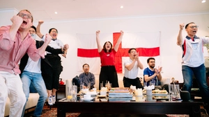 Sôi động không khí World Cup ở tư gia Tổng lãnh sự Anh tại TP.HCM