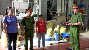 Khởi tố giám đốc công ty và chủ cửa hàng bán gạo 'nhái' thương hiệu Séng Cù nổi tiếng