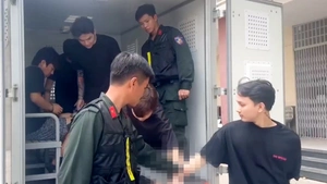 Bắt 30 người trong đường dây đưa ma túy Etomidate từ Campuchia về TP.HCM tiêu thụ