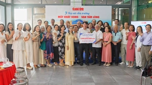 Nối dài những cánh tay tiếp sức tân sinh viên Đà Nẵng