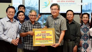 21 năm, những bước chân từ đất Quảng đến giảng đường
