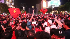 Trực tiếp: Triệu người xuống đường mừng tuyển Việt Nam thắng Thái Lan, vô địch  ASEAN Cup 2026