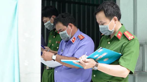 Án mạng, nghi chồng giết vợ ở Cần Thơ