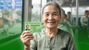 Hướng dẫn cách đăng ký thẻ đi metro, xe buýt miễn phí tại TP.HCM