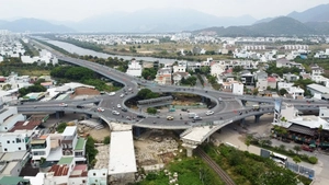 Dân 10 năm sống khổ vì dự án nút giao Ngọc Hội gần 1.400 tỉ đồng chậm tiến độ
